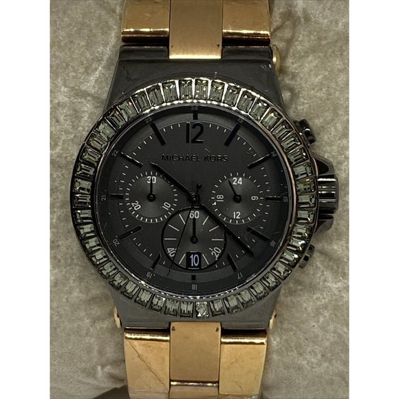 Michael Kors MK5579 Women's Stainless Steel Analog - Picture 2 of 12